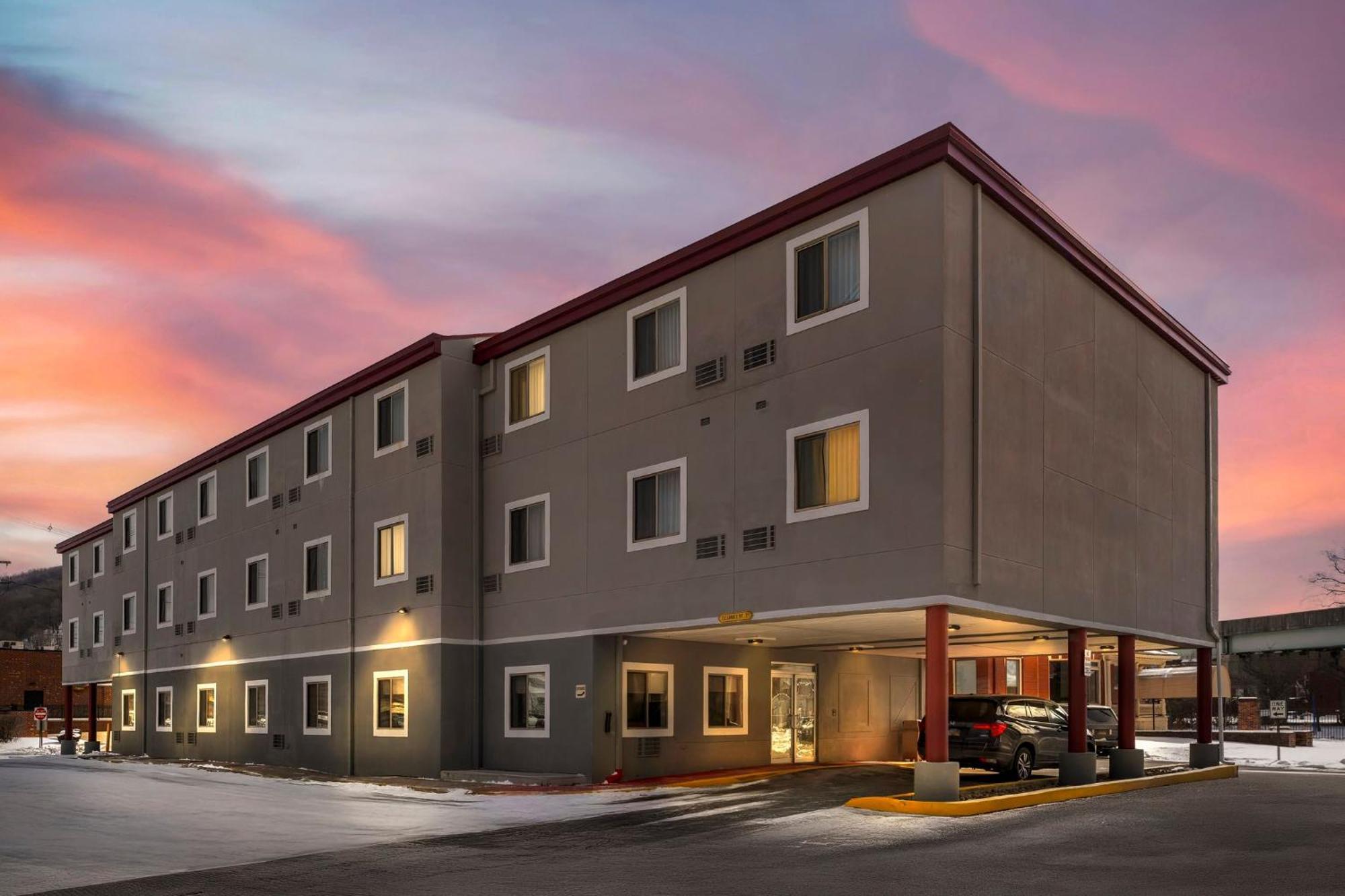 Red Roof Inn Johnstown Ngoại thất bức ảnh